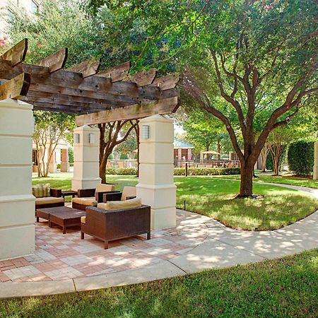 Courtyard Dallas Addison Quorum Drive Exterior photo